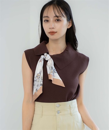 スカーフ付きアシメカラーニット