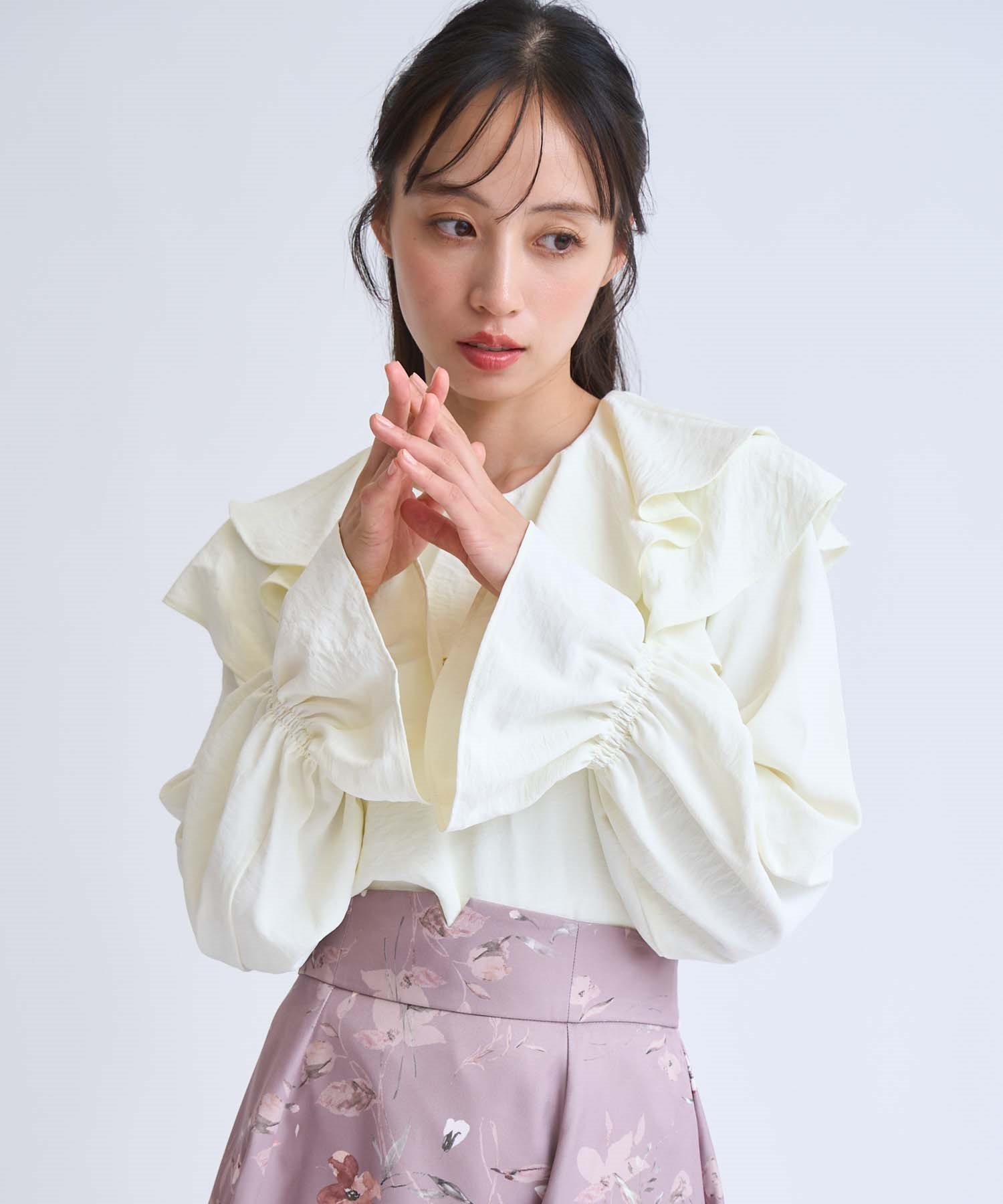 フリルカラーブラウス(01オフホワイト-フリー)