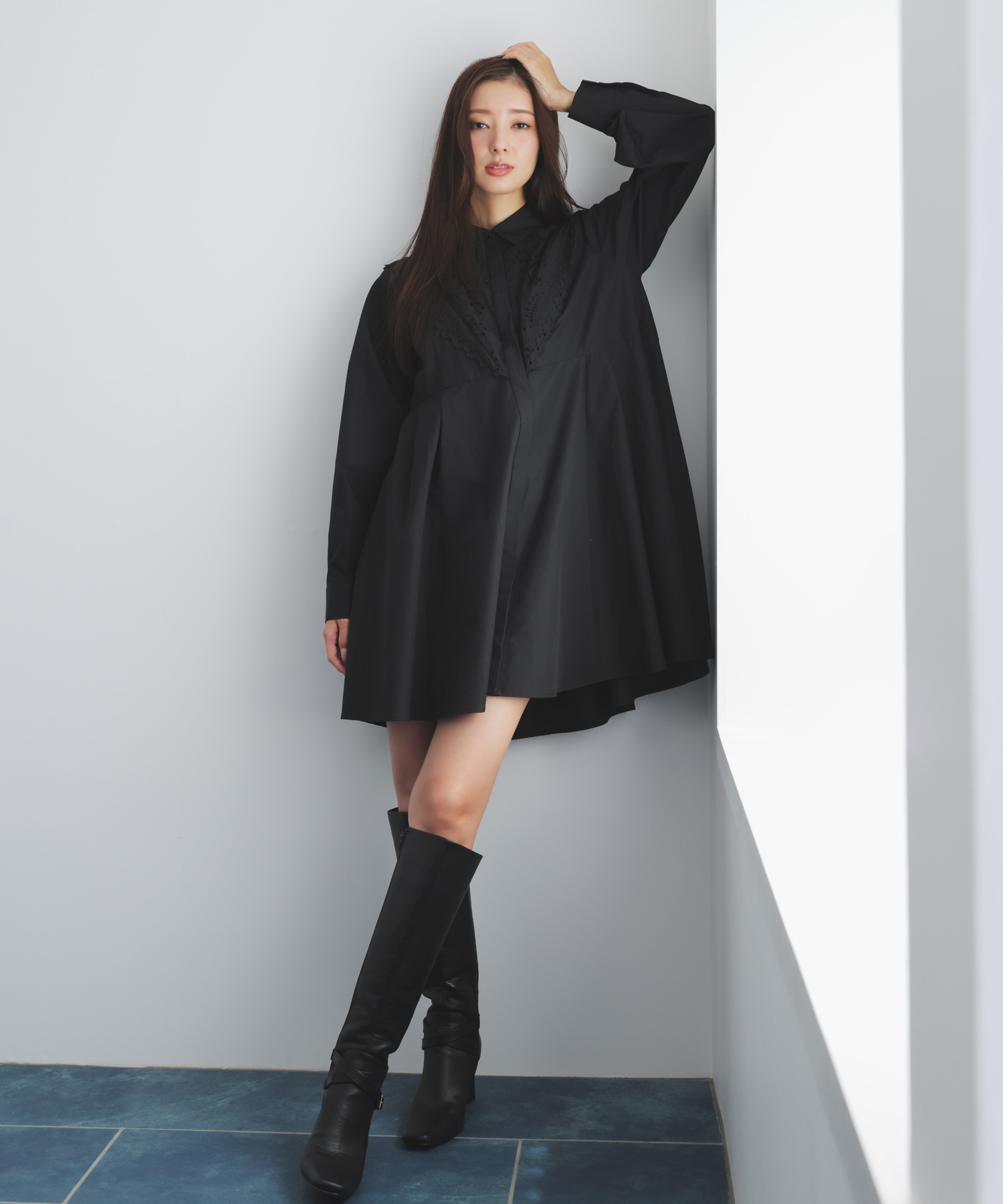 エンブロイダリーミニシャツワンピース