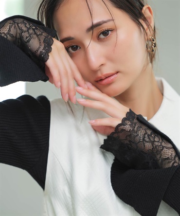 レーススリーブリブニット