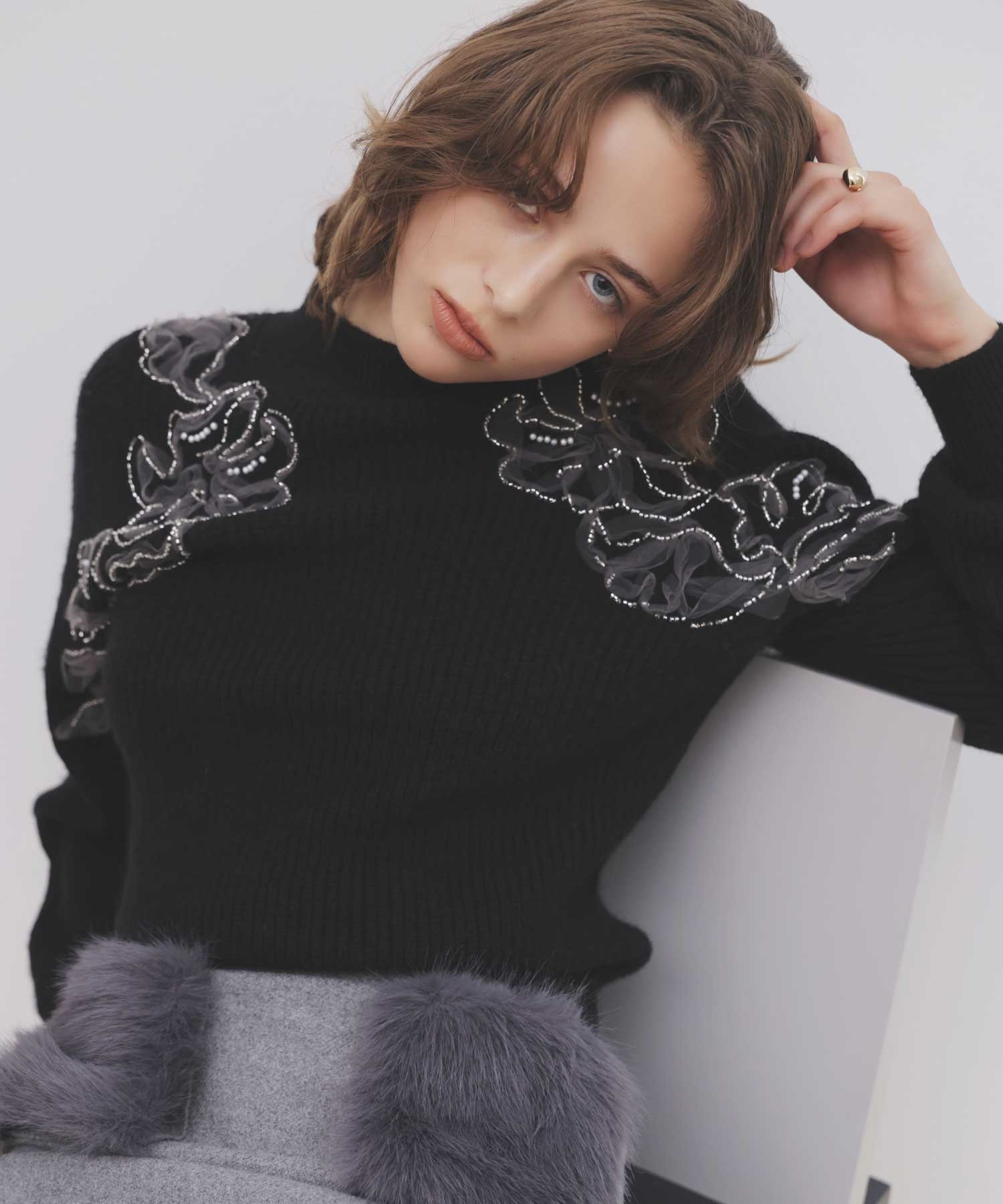 ビジュー刺繍ニット(00ブラック-フリー)