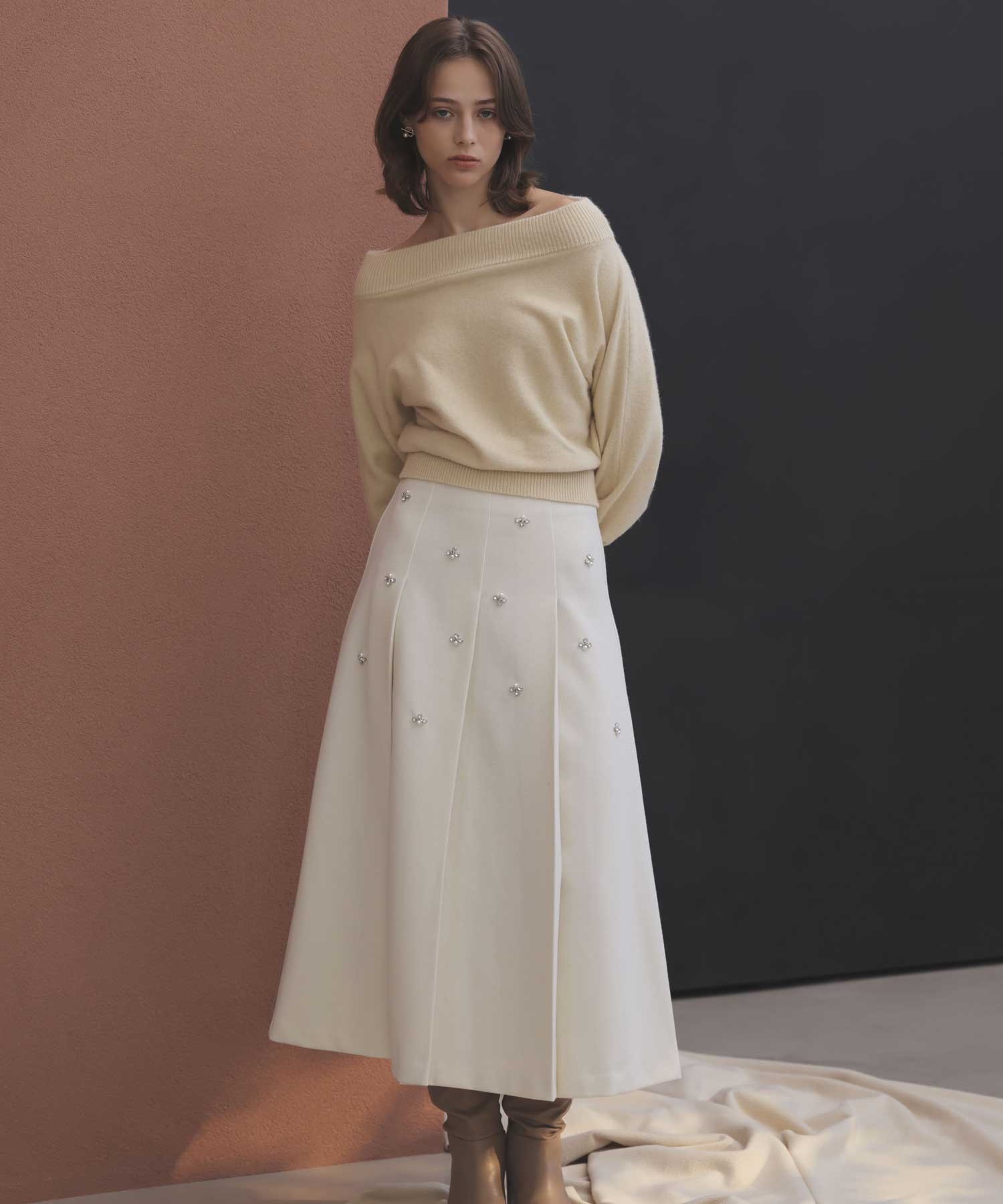 【SSサイズあり】ワイドタックビジュースカート(01オフホワイト-ＳＳ-【販路限定サイズ】)