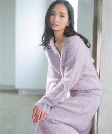 ロゴ刺繍シャギーニットセットアップ