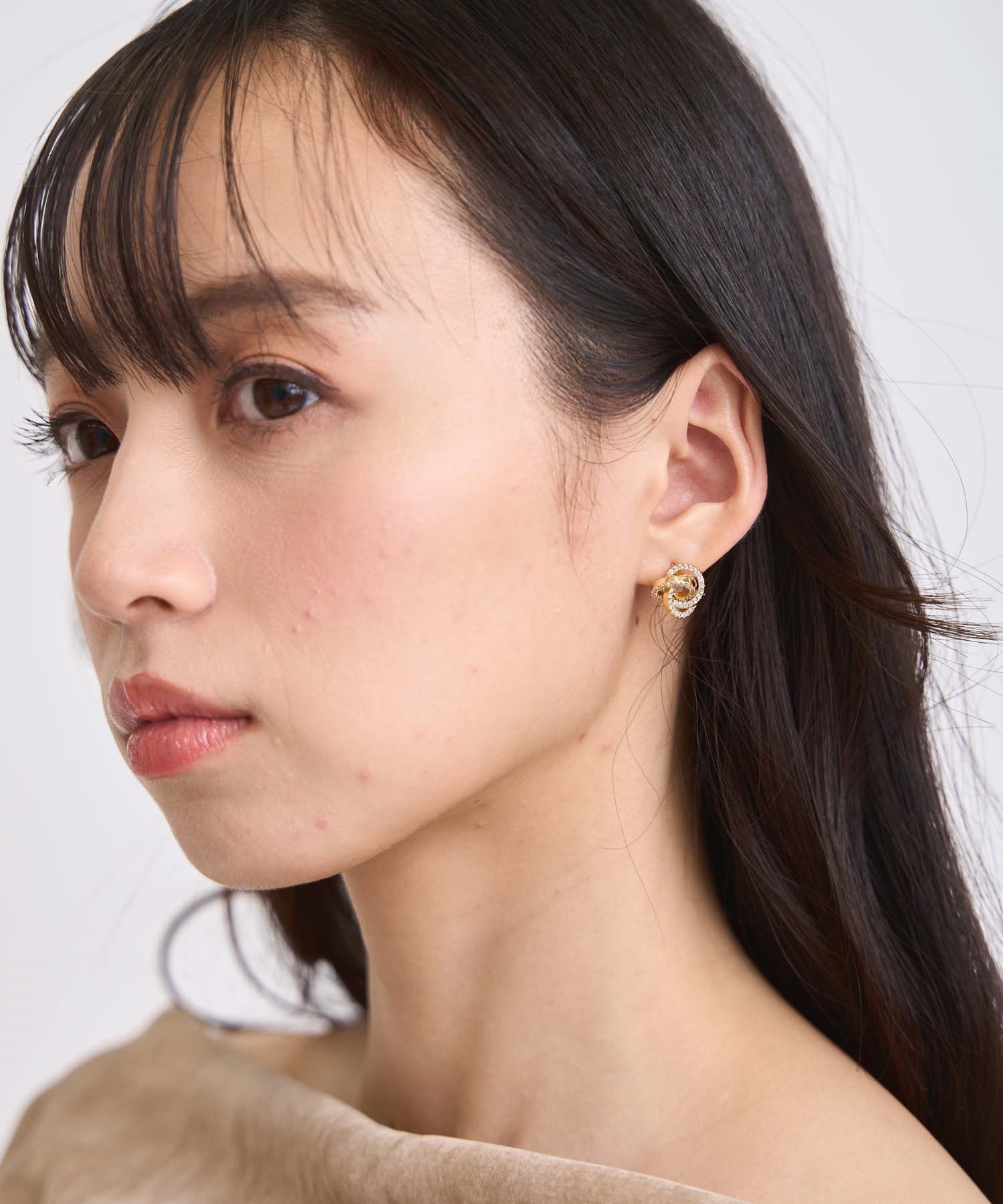 トリプルビジューピアス(50ゴールド-フリー)