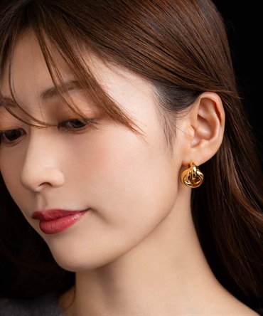 ノットモチーフピアス(50ゴールド-フリー)