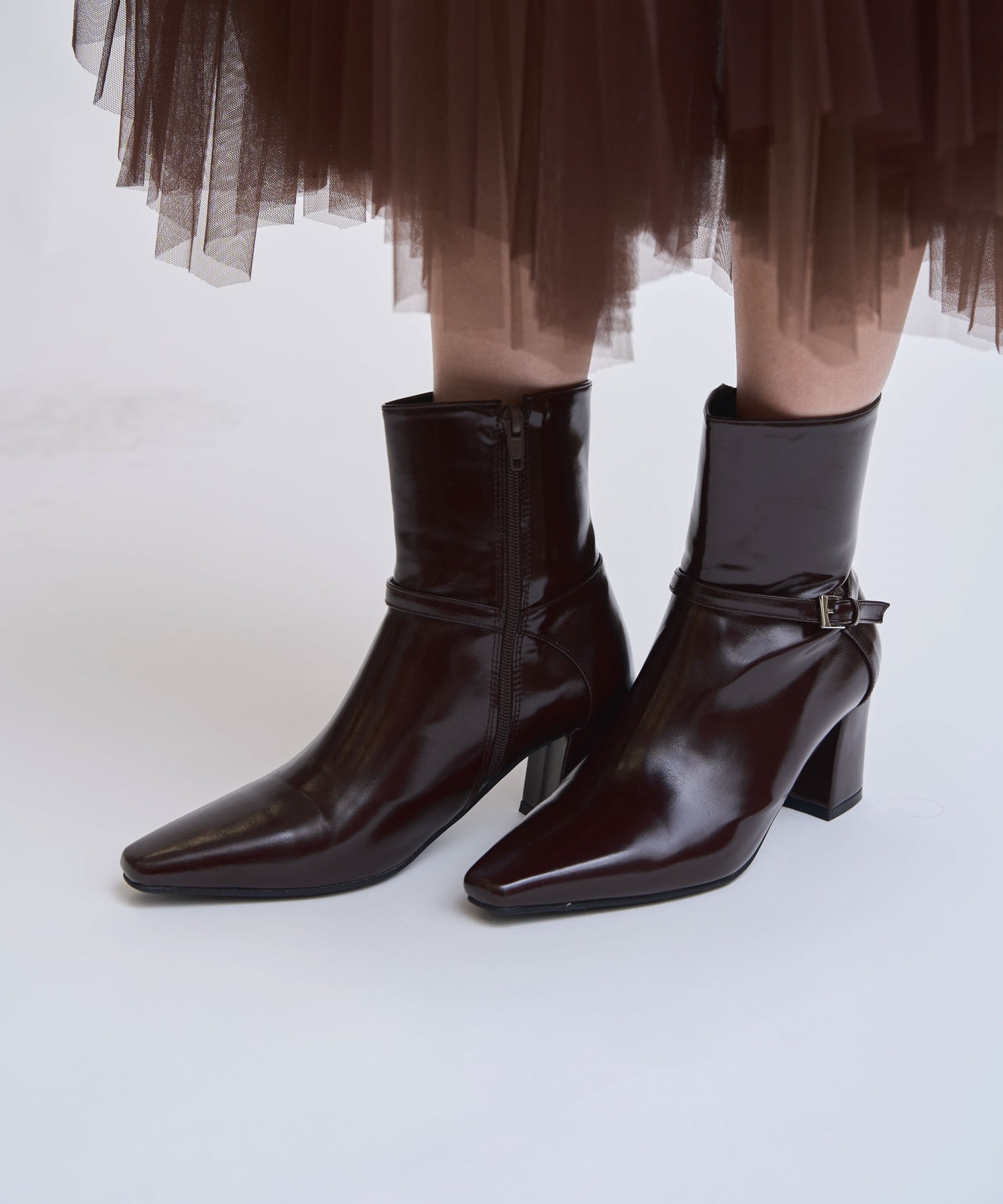 ベルトデザインショートブーツ(81チャ-Ｓ)