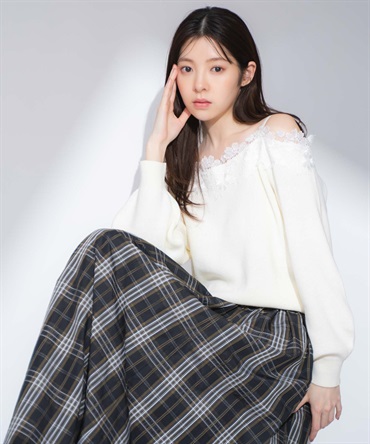 オフショルレーストリムニット(01オフホワイト-フリー)