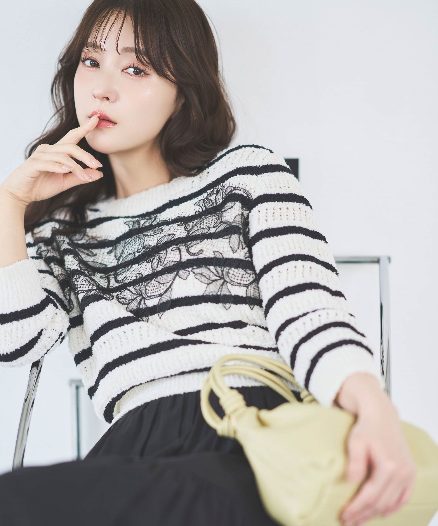 レース透かし編みニット